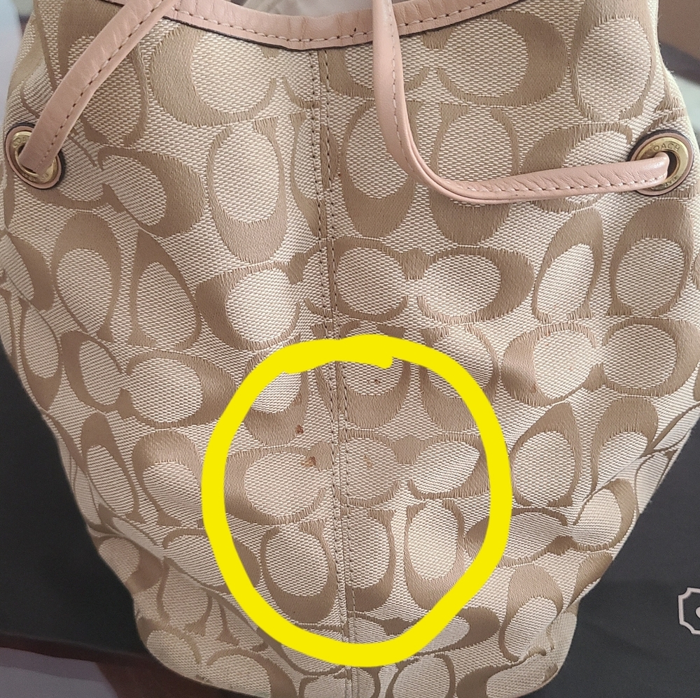 COACH Drawstring Carryall - Picture 3 of 10